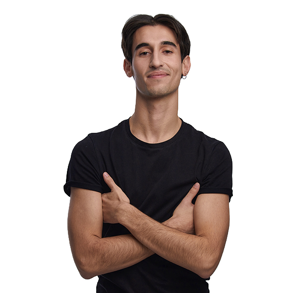 Alfredo Sánchez como Dennis